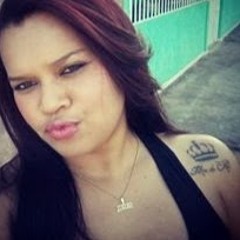 Aline Mendes Pereira