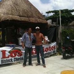 Victor Hugo Ayonmoreno