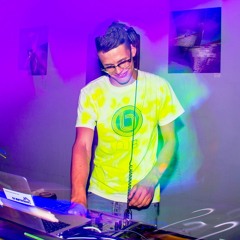 DJ - B