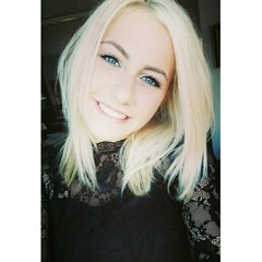 Fabienne van der Laag