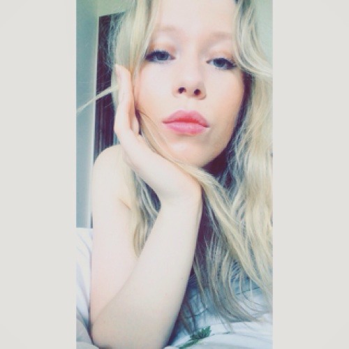 Beth Lockyer’s avatar