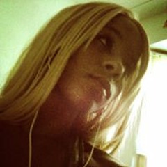 Pinkii Lovein Nicole