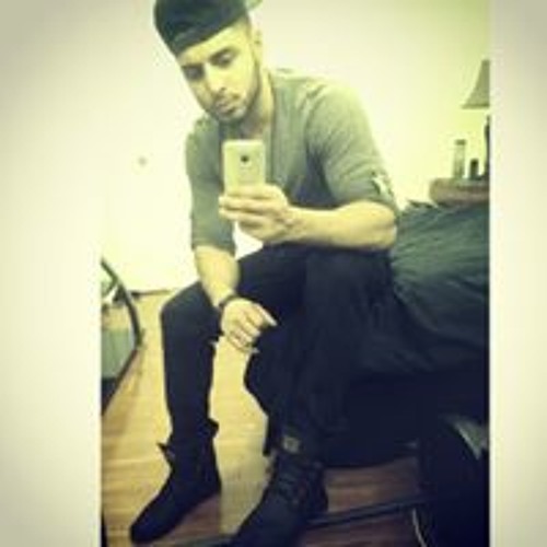Arslan Khan’s avatar