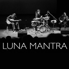 Luna Mantra