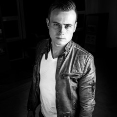 Jay Deevine (Dazzl3)