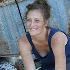 Etoyia Simons- Helsley