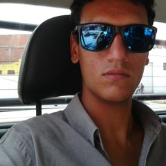 Crysthian M