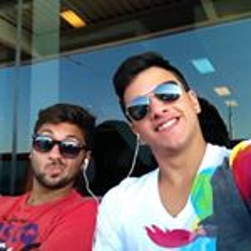 Stream Karam Sa'afin music Listen to songs, albums, playlists for