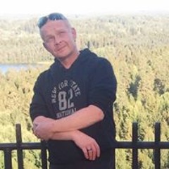 Mikael Andersson