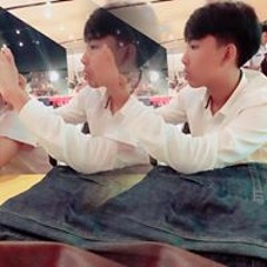 เฟิร์สเฟ่ลามะลิลา