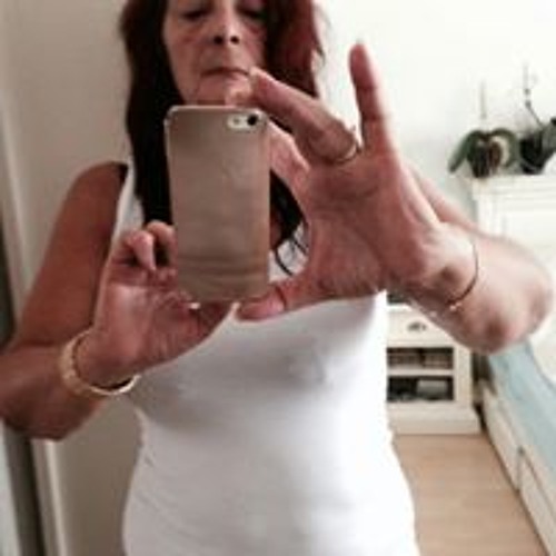 Nanna Grogan’s avatar