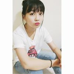 小依會在天上飛.