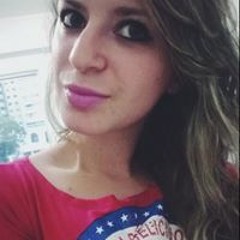 Héllen Samara Farias