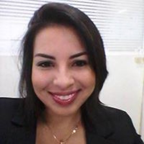 Caroline Moura’s avatar