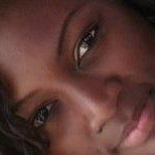 Aisha Ntowa’s avatar