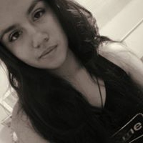 Caroline Silva’s avatar