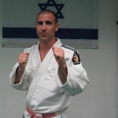 דניס הישרדות רן טוביס