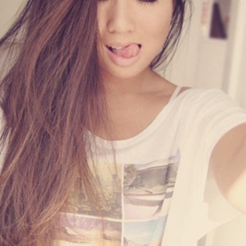 Stream Deep House Queen music Listen to songs, albums, playlists for