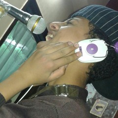 ديمو انا شوفت واحده معديه ألعفاريت