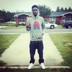 Qűïñćý Wáĺķěř