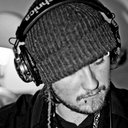 DJ BLAKLITE’s avatar