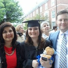 Thania Del Carmen Holt