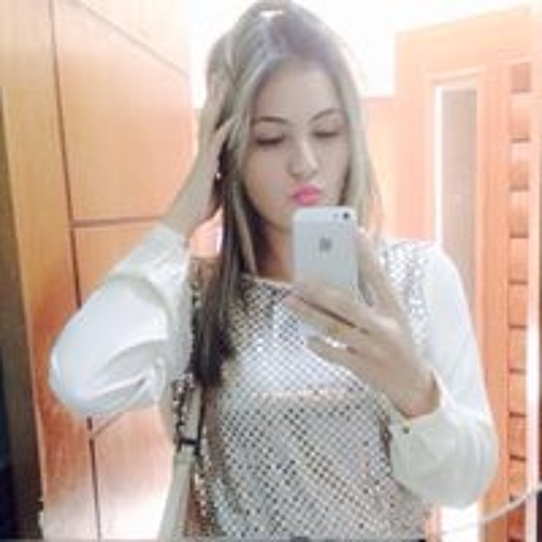 Yasmin Saroka’s avatar