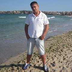 Ивайло Маринов