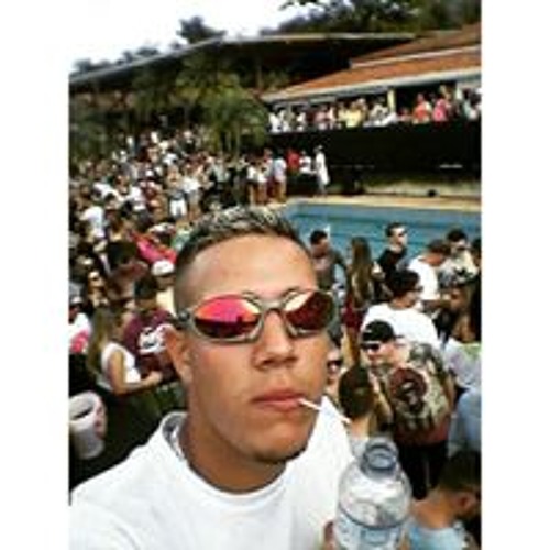 Lucas Resende’s avatar