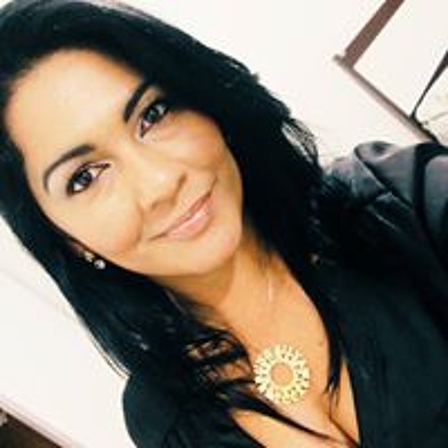 Karina Silva Araujo’s avatar