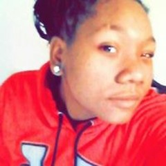 Šøö Høłłä Tëę