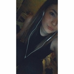 Nicole_CornfieldXx