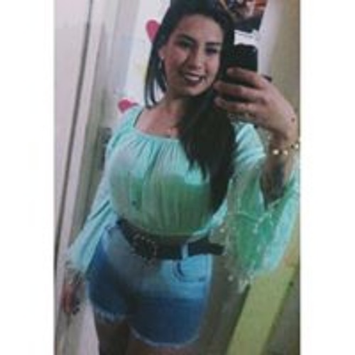 Carolina Mello’s avatar