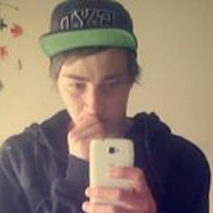 Tyler Wet Bird Strauch