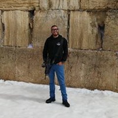 אלמוג לוי