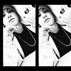 Shee Moaansz Emmiilliie