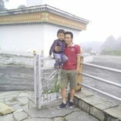 Chum_Tshang_Chu___Karaoke___Kinzang_Dorji___Ugyen_Lham__Bumtab_Karma(360p).mp4