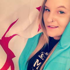 Julia Breezy