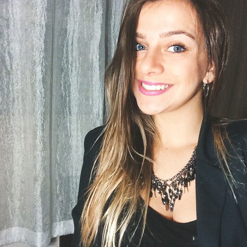 Daniela Macedo’s avatar