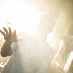 // LIQUID SPACE DIVING // WITH DIMA DAO