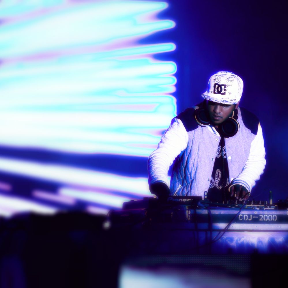 DJ TeJJ