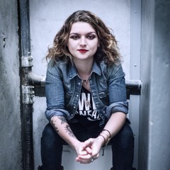 Freya Wilcox & The Howl