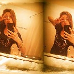 Camii Y Ignaa Büstamantee