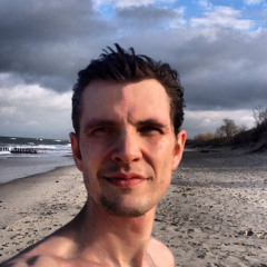 Роман Жарков