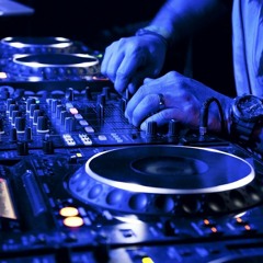 Tremor Vs. La La La  - Martin Garrix, Dimitri Vegas & Like Mike Vs. Naughty Boy & James Egbert