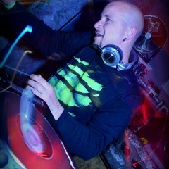 Paul DJ WARFARE Shoemark