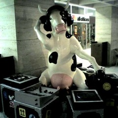 DJ COW