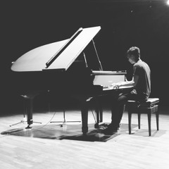 Canon in C - Piano improvisation in the midnight