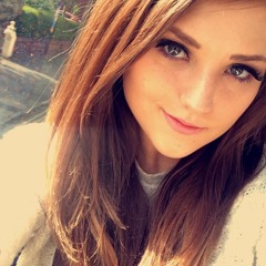 Victoria-Candi White