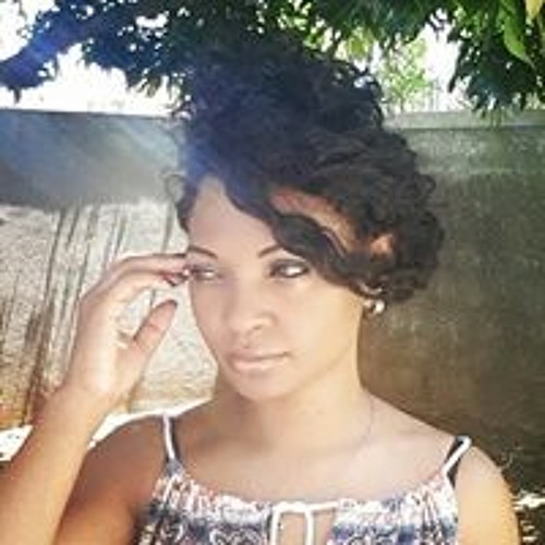 Carine Ferreira’s avatar